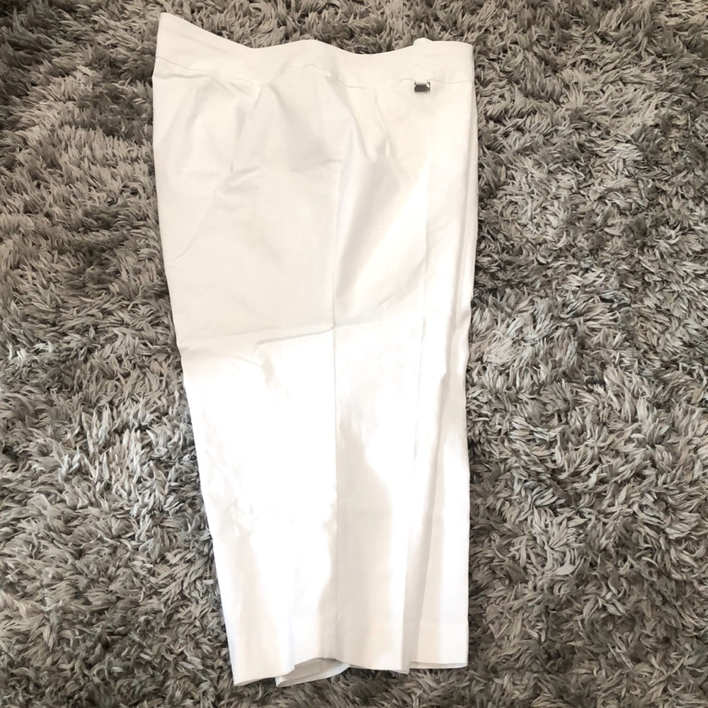 Alfani Capri Pants 24 W Plus Size White Tummy Control Women's Capris New